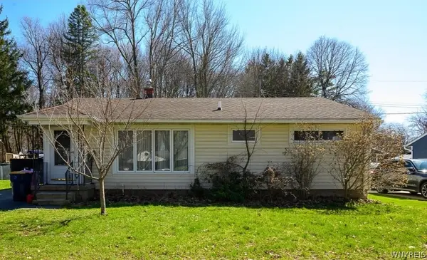 94 Bridlewood Drive, Lockport, NY 14094