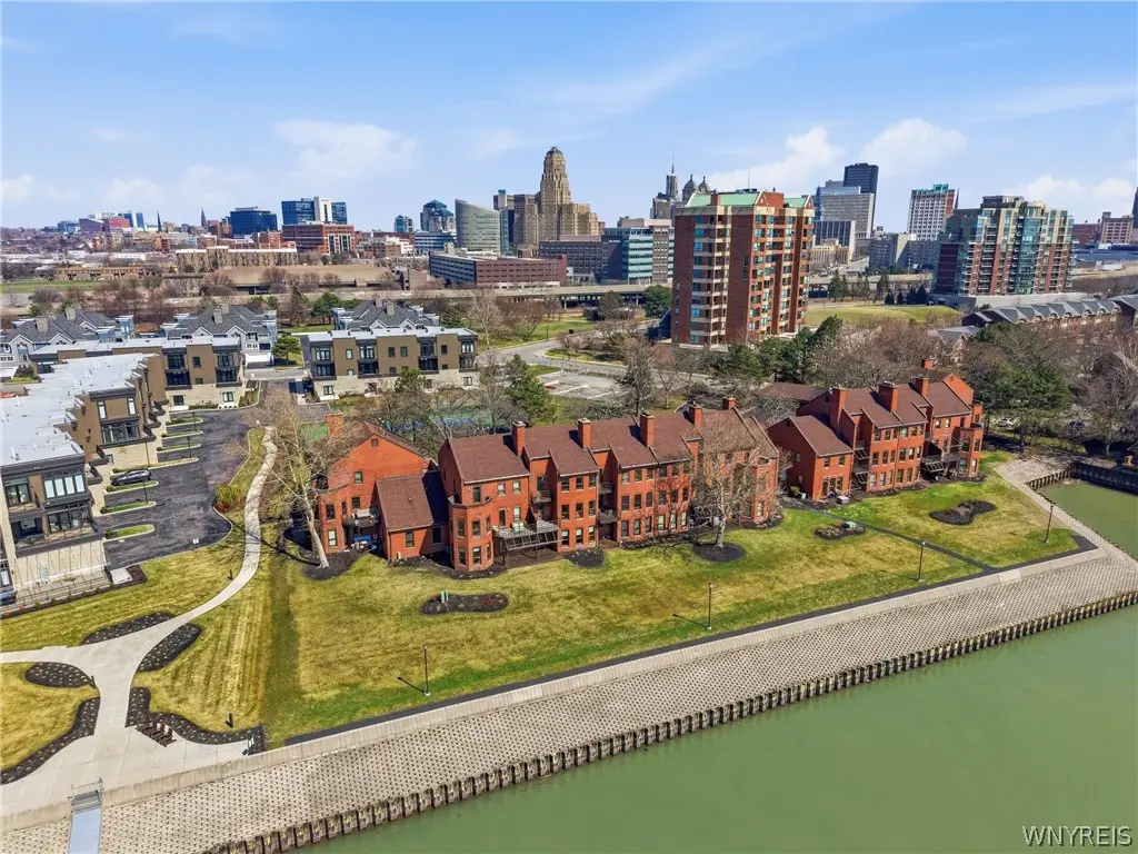 18 Marina Park S #18, Buffalo, NY 14202 - #1