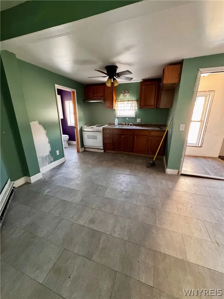 185 Pine Street, Lockport, NY 14094 - #2