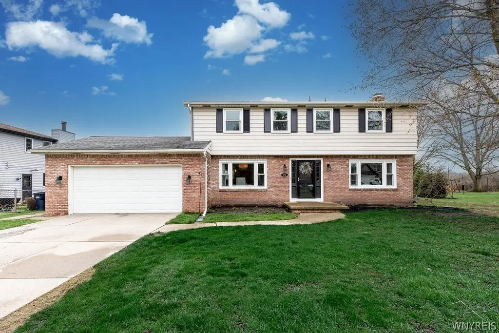 21 Sturbridge Lane, Grand Island, NY 14072 - #1