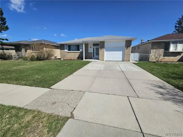 85 Fairoaks Lane, Buffalo, NY 14227