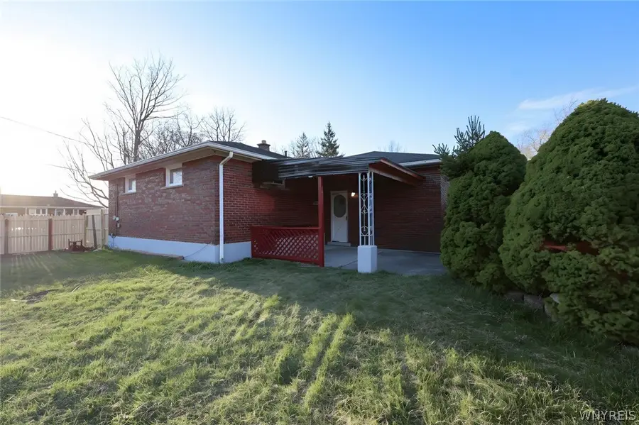 9605 Greenwald Avenue, Niagara Falls, NY 14304 - #3