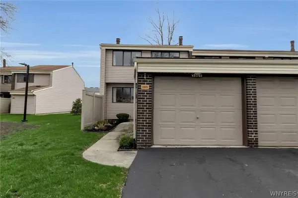 1501 Forest Edge Drive, Buffalo, NY 14051