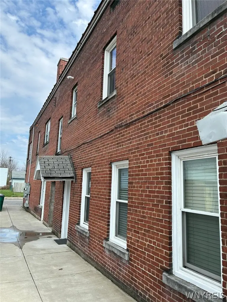 706 Tonawanda Street, Buffalo, NY 14207 - #2