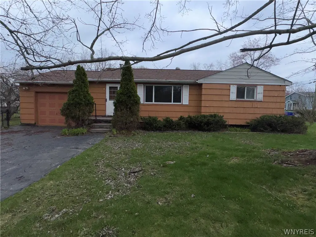 3956 Lincoln Avenue, Hamburg, NY 14075 - #1