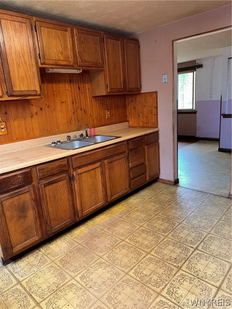 3956 Lincoln Avenue, Hamburg, NY 14075 - #3