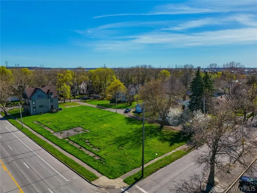 39 Hyde Park Boulevard, Niagara Falls, NY 14303 - #3