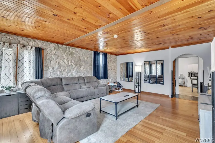 57 Martin Road, Buffalo, NY 14218 - #2