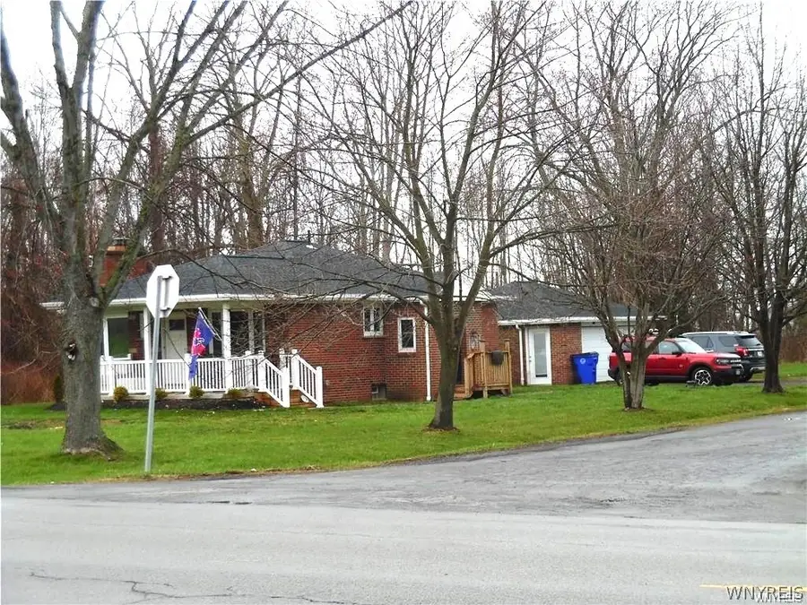 1691 Lake Road, Youngstown, NY 14174 - #2