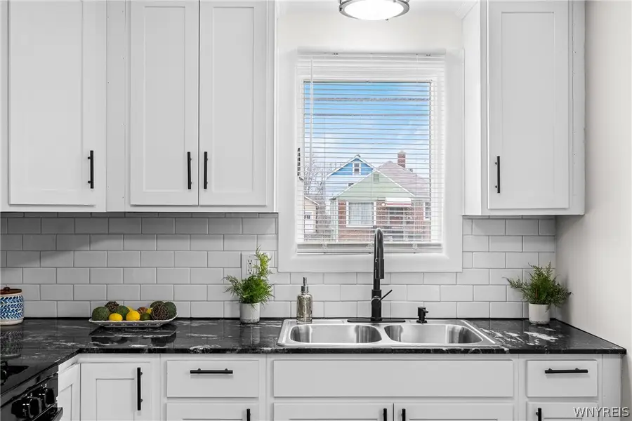 105 Dartmouth Avenue, Buffalo, NY 14215 - #3