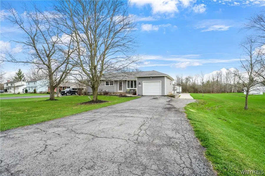 4710 Meyer Road, North Tonawanda, NY 14120 - #2