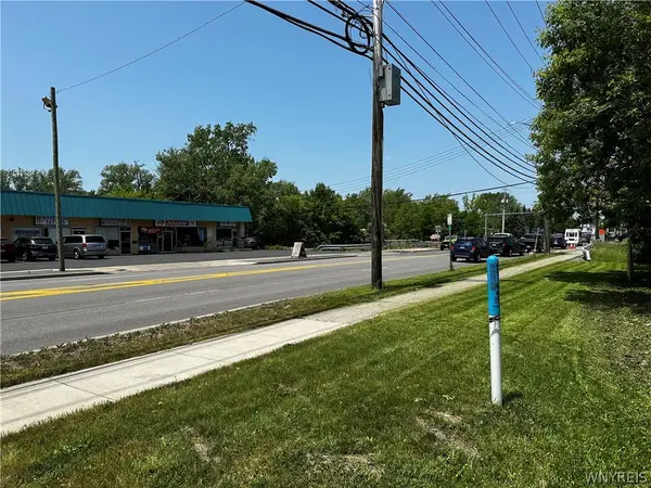 5867 Transit Road E, Depew, NY 14043