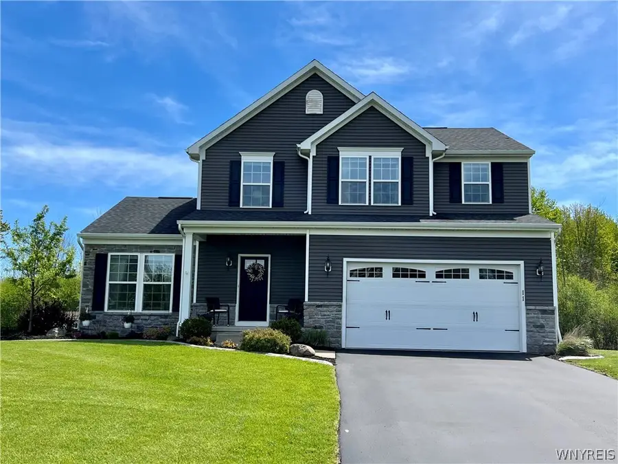 11 Airmont Drive, Orchard Park, NY 14127 - #3