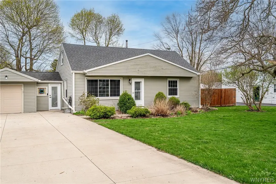 4357 Barton Road, Clarence, NY 14031 - #2