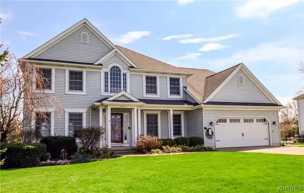 5511 Old Lake Shore Road, Lake View, NY 14085