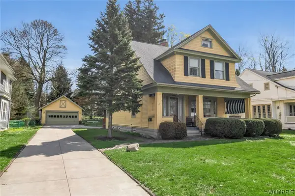 65 Potter Avenue, Orchard Park, NY 14127