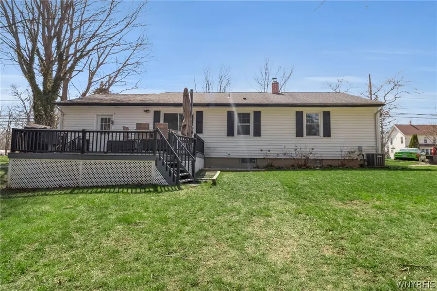 491 Pleasant Ave, Hamburg, NY 14075 - #3