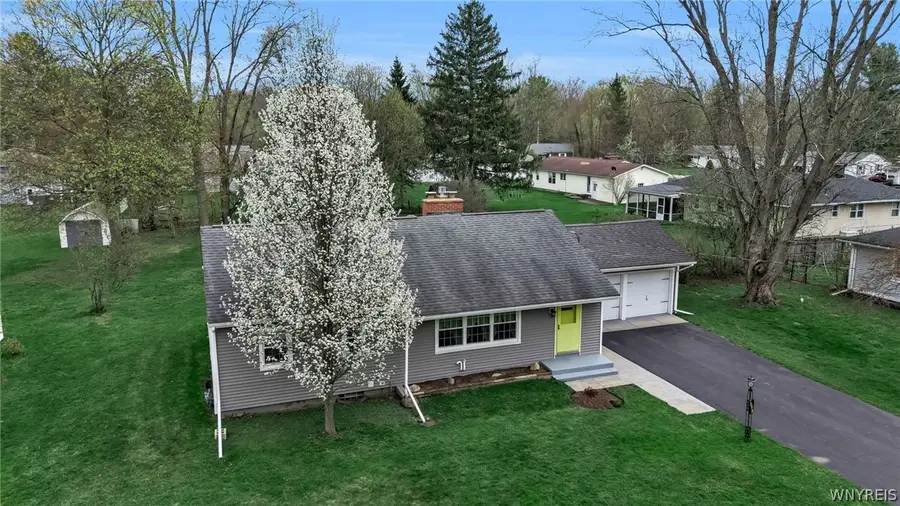 1049 Lawrence Avenue, East Aurora, NY 14052 - #3