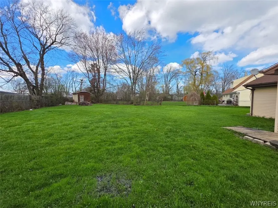 24 La Salle Court, Grand Island, NY 14072 - #3