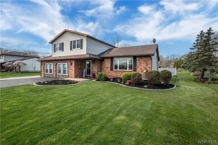 4430 Creek Road, Lewiston, NY 14092 - #2