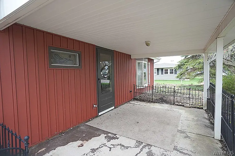 5788 Fairview Drive, Sanborn, NY 14132 - #3