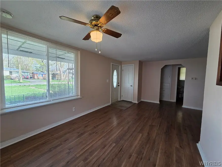 71 4th Avenue, Lancaster, NY 14086 - #2