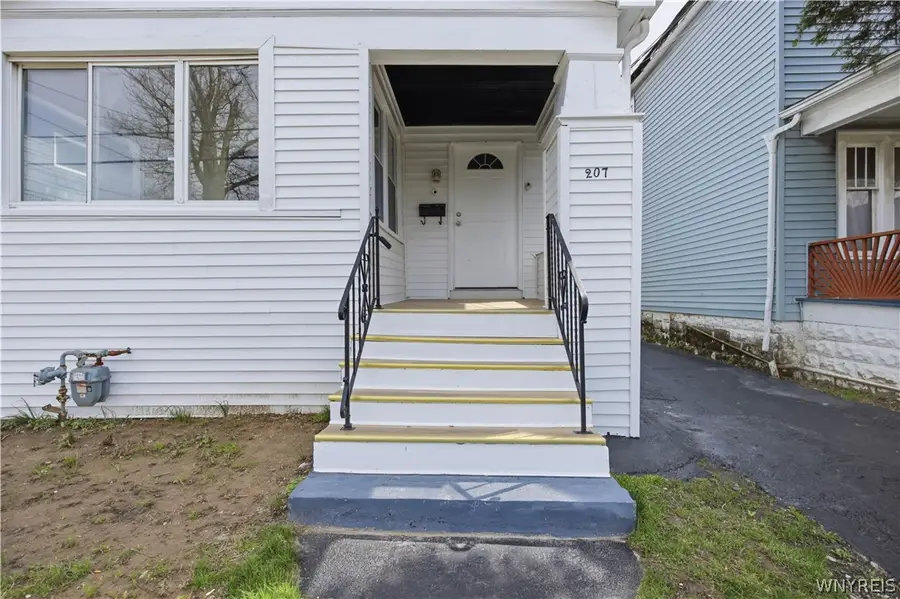 207 Hagen Street, Buffalo, NY 14215 - #3