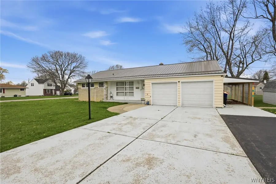 2820 Bell Drive, Hamburg, NY 14075 - #2