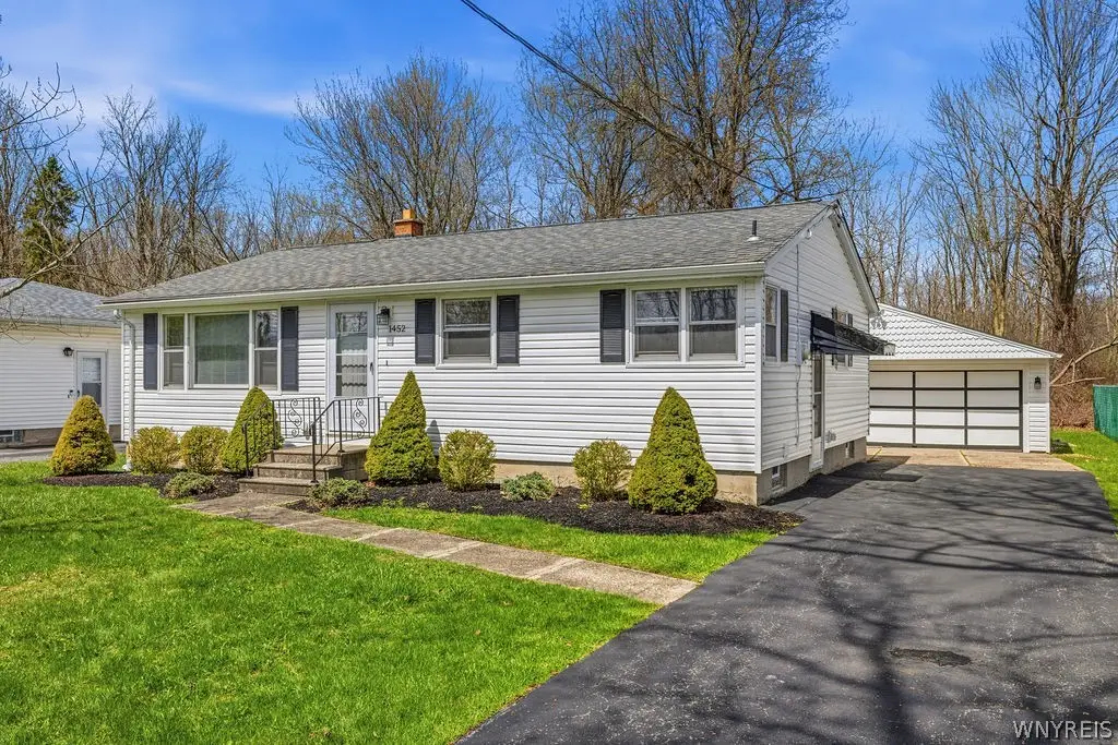 1452 Sherwood Avenue, North Tonawanda, NY 14120 - #1