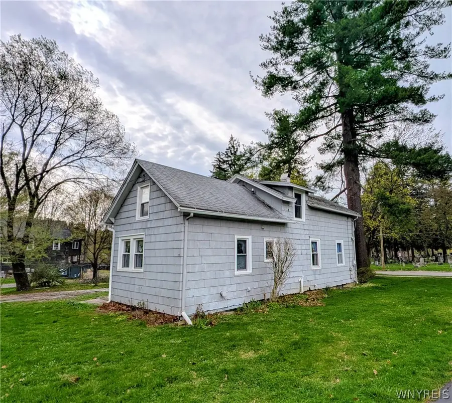 192 Oakwood Avenue, East Aurora, NY 14052 - #3