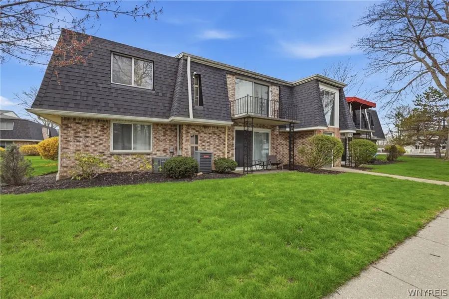 130 Foxberry Drive #A, Getzville, NY 14068 - #2