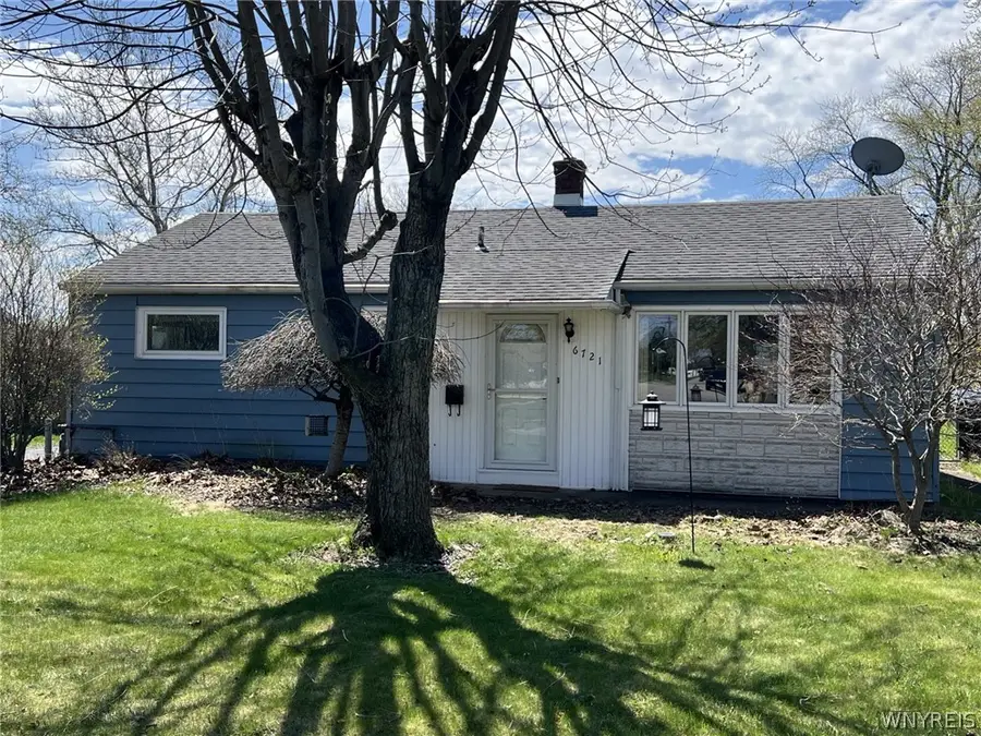 6721 Lindbergh Avenue, Niagara Falls, NY 14304 - #2