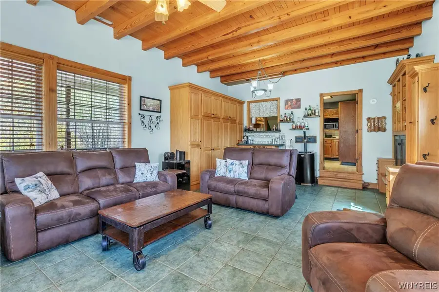 5458 Murphy Road, Lockport, NY 14094 - #3