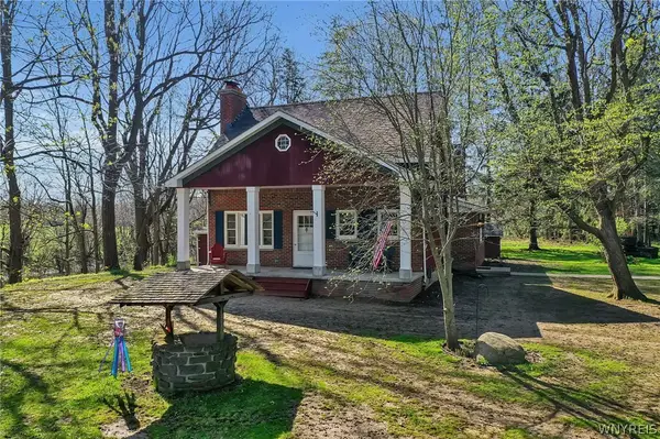 6994 Tonawanda Creek Road, Lockport, NY 14094