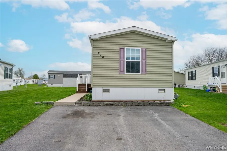 210 Ash Street, Lockport, NY 14094 - #2