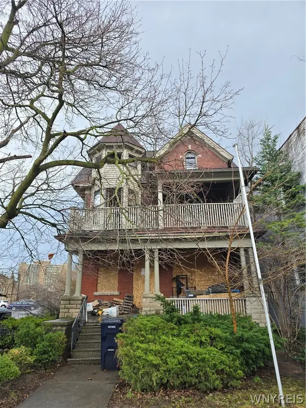 729 Main Street, Niagara Falls, NY 14301