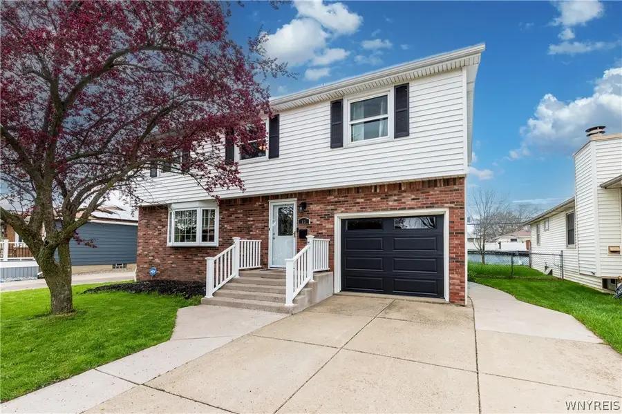 13 Grand Prix Drive, Buffalo, NY 14227 - #2
