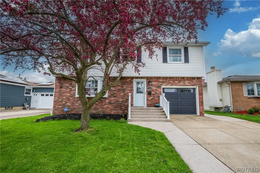 13 Grand Prix Drive, Buffalo, NY 14227 - #3