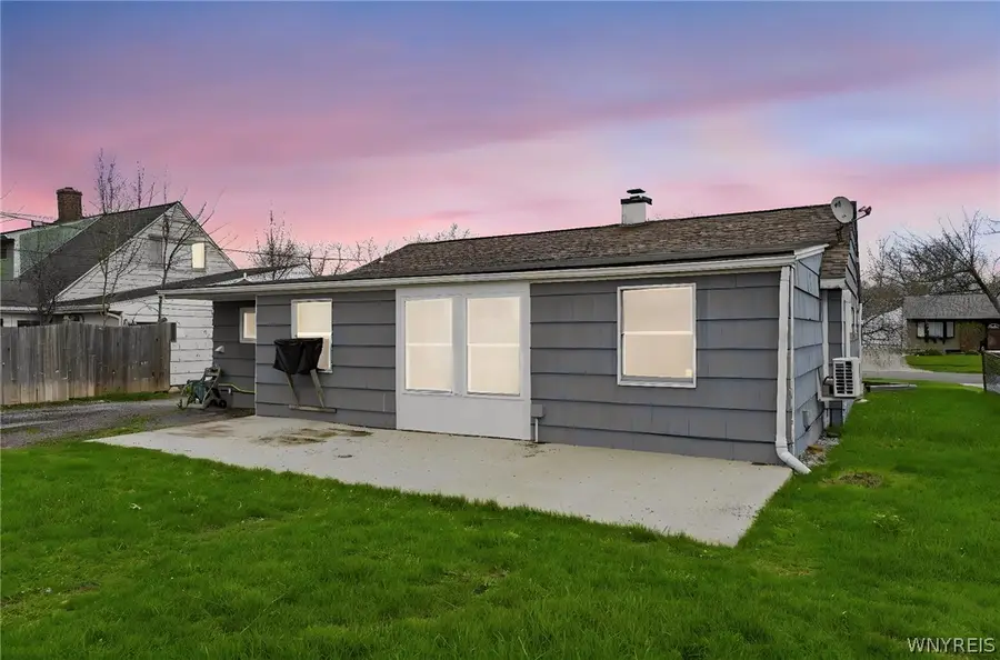 24 Monica Road, Grand Island, NY 14072 - #2