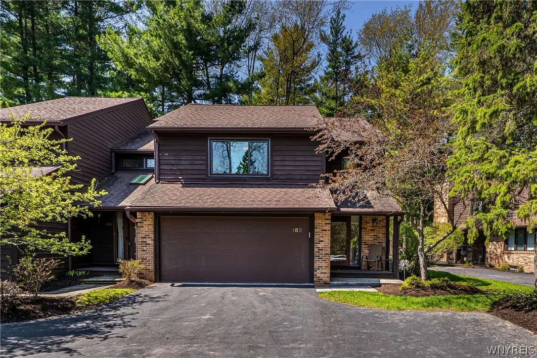 182 Breezewood Cmn, East Amherst, NY 14051 - #1