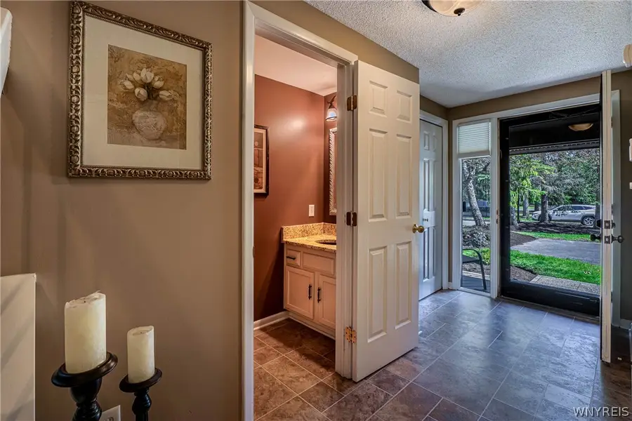 182 Breezewood Cmn, East Amherst, NY 14051 - #3