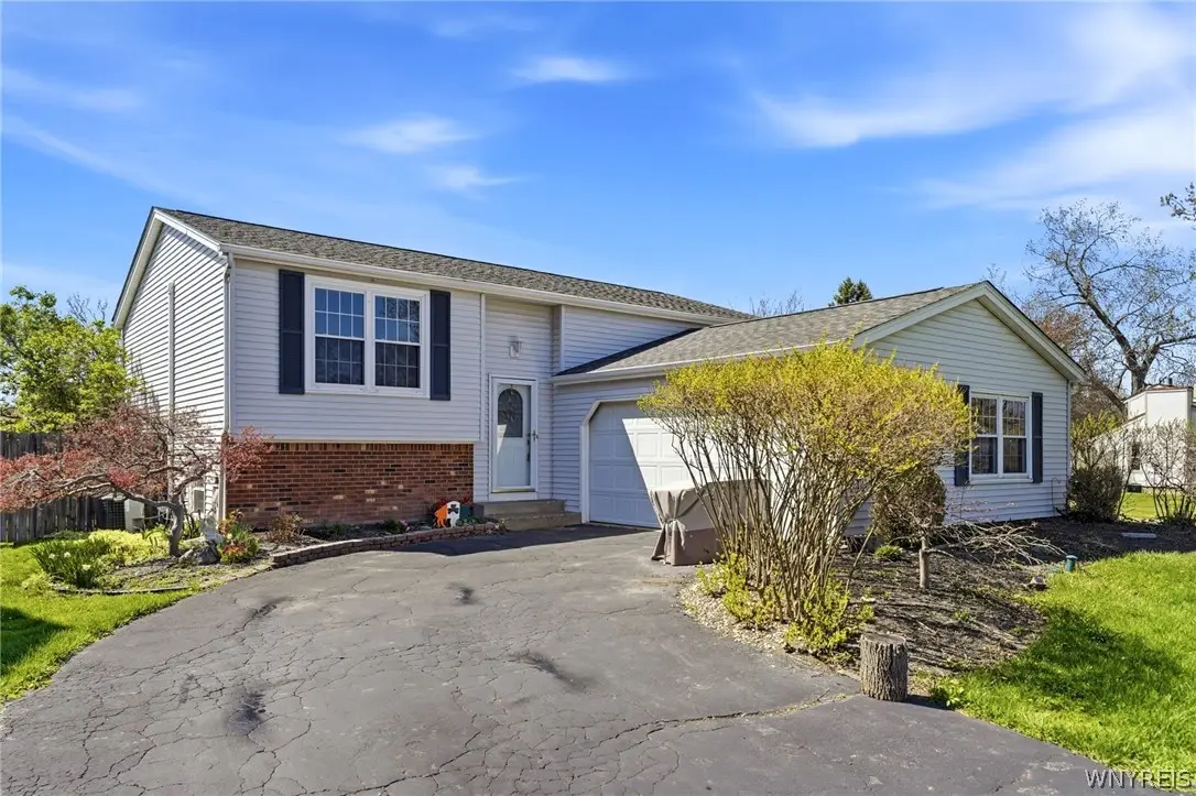 4528 Roundtree Road, Hamburg, NY 14075 - #1