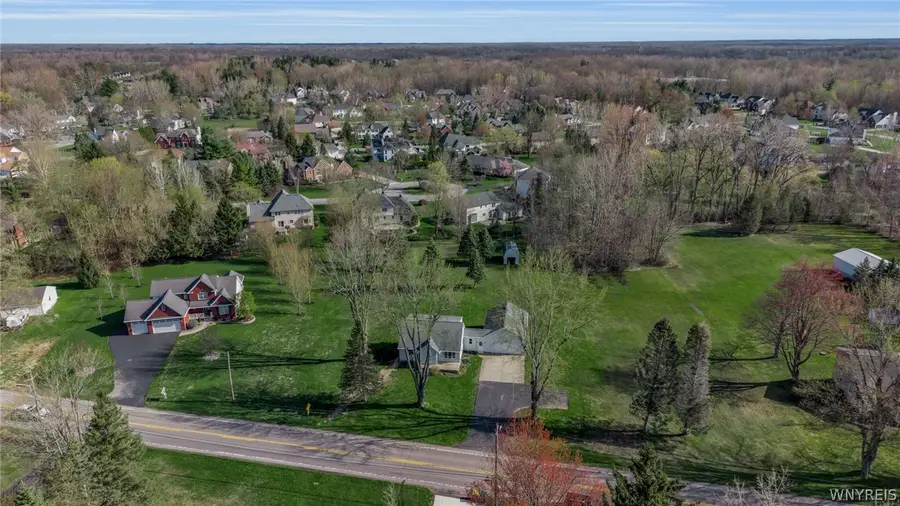 8310 Stahley Road, East Amherst, NY 14051 - #3