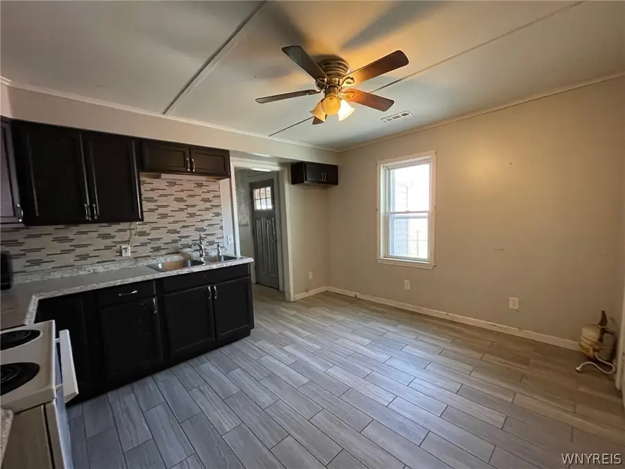 245 Clinton Street, Lockport, NY 14094 - #3