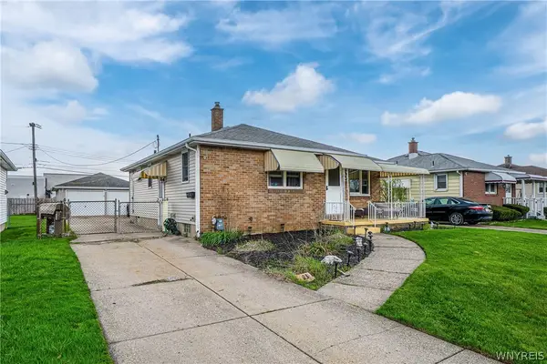 23 Laura Court, Buffalo, NY 14227
