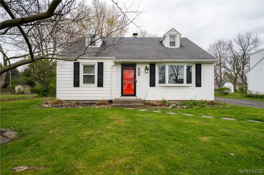 4202 Shimerville Road, Clarence, NY 14031 - #2