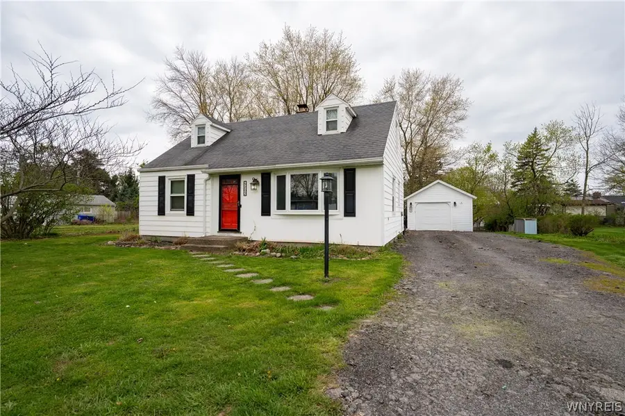 4202 Shimerville Road, Clarence, NY 14031 - #3