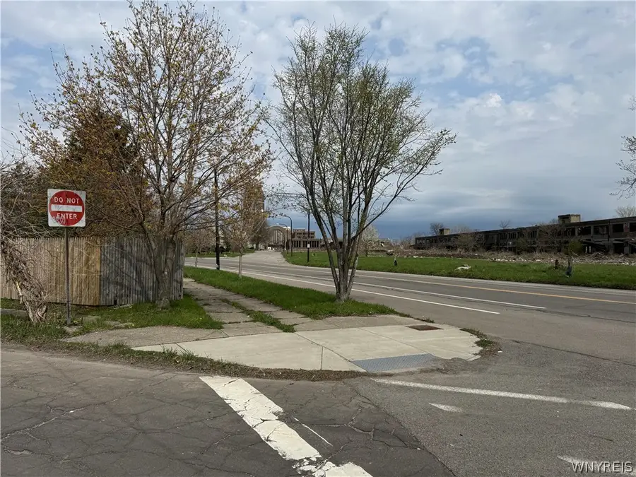 28 Clark Street, Buffalo, NY 14206 - #2
