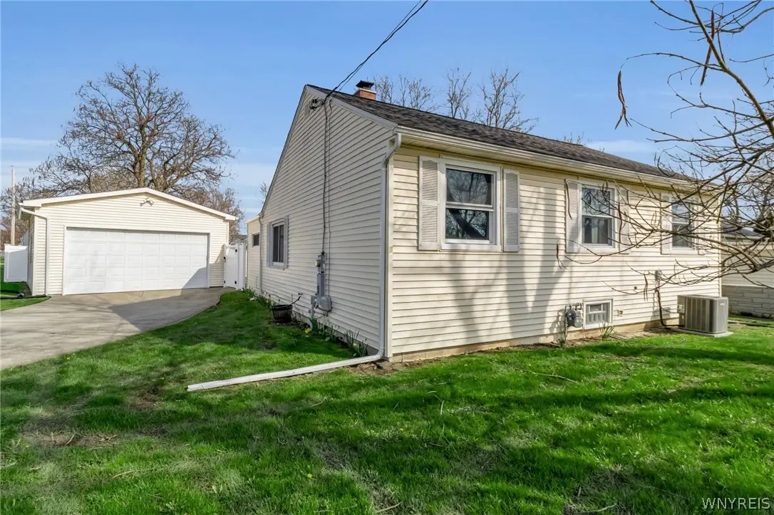 9 Primrose Drive, Buffalo, NY 14225 - #1