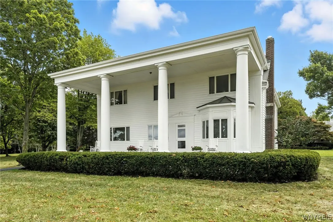 4261 Lake Shore Road, Hamburg, NY 14075 - #1